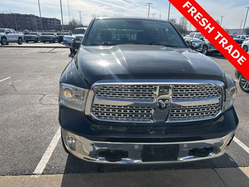 Used 2016 RAM 1500 Laramie w/ Convenience Group image 3