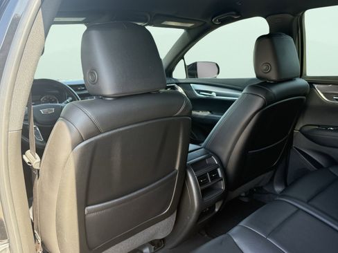 Used 2023 Cadillac XT5 Luxury image 38