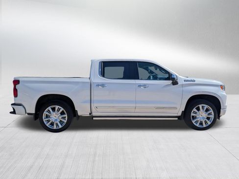 Certified 2024 Chevrolet Silverado 1500 High Country AWD/4WD image 7