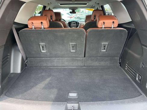 Certified 2018 Chevrolet Traverse High Country AWD/4WD image 18
