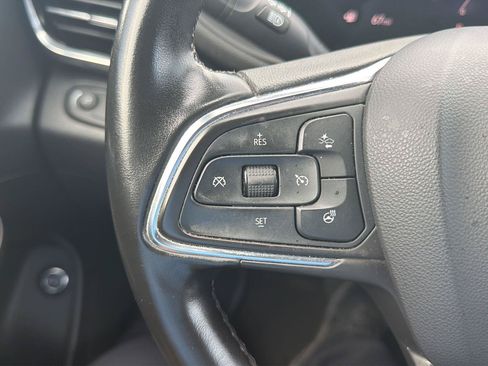 Used 2024 Buick Envista Sport Touring w/ Convenience I Package FWD image 10