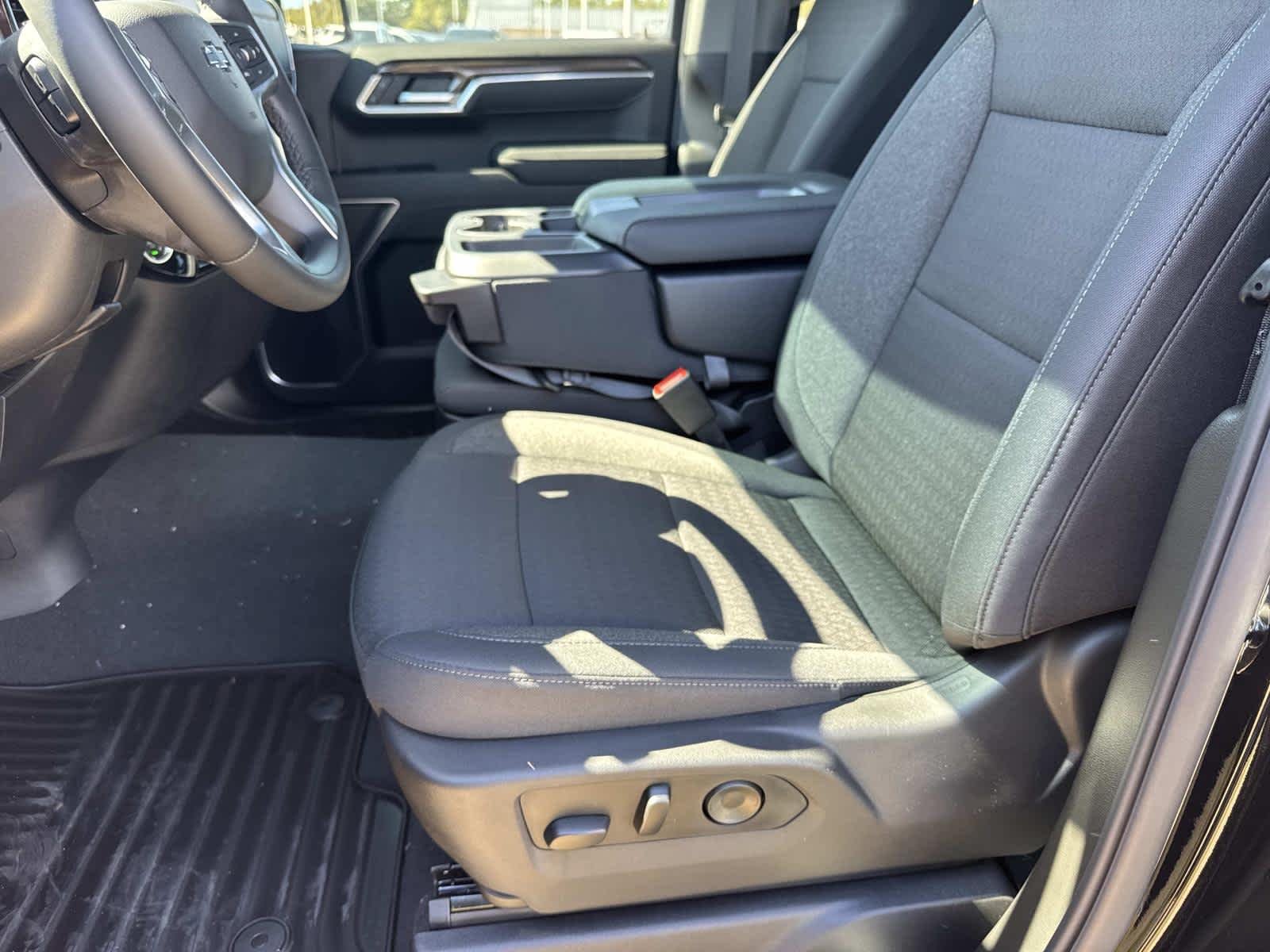 New 2026 Chevrolet Silverado 1500 RST AWD/4WD image 11