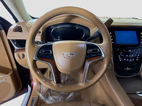 Used 2016 Cadillac Escalade Platinum image 13