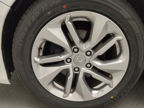 Used 2019 Honda Accord LX image 31