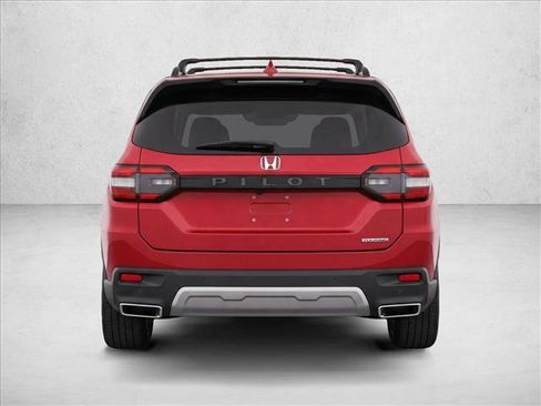 Used 2023 Honda Pilot Touring image 6