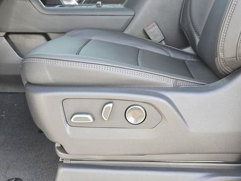 New 2026 GMC Sierra 3500 Denali w/ Denali Reserve Package image 18