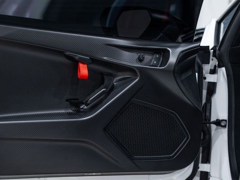Used 2022 Lamborghini Huracan STO RWD image 23