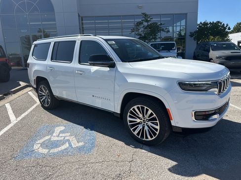 New 2025 Jeep Wagoneer Series II image 43
