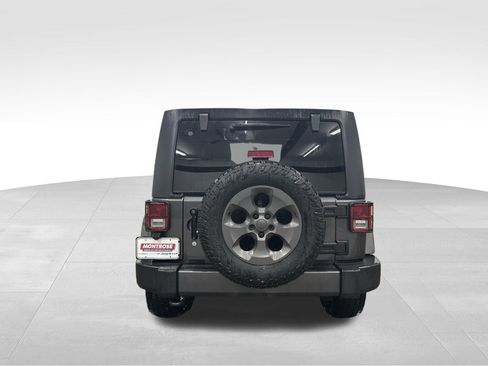 Used 2017 Jeep Wrangler Unlimited Sport AWD/4WD image 5