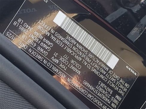 New 2026 Volvo XC90 B6 Plus w/ Protection Package Premier image 33