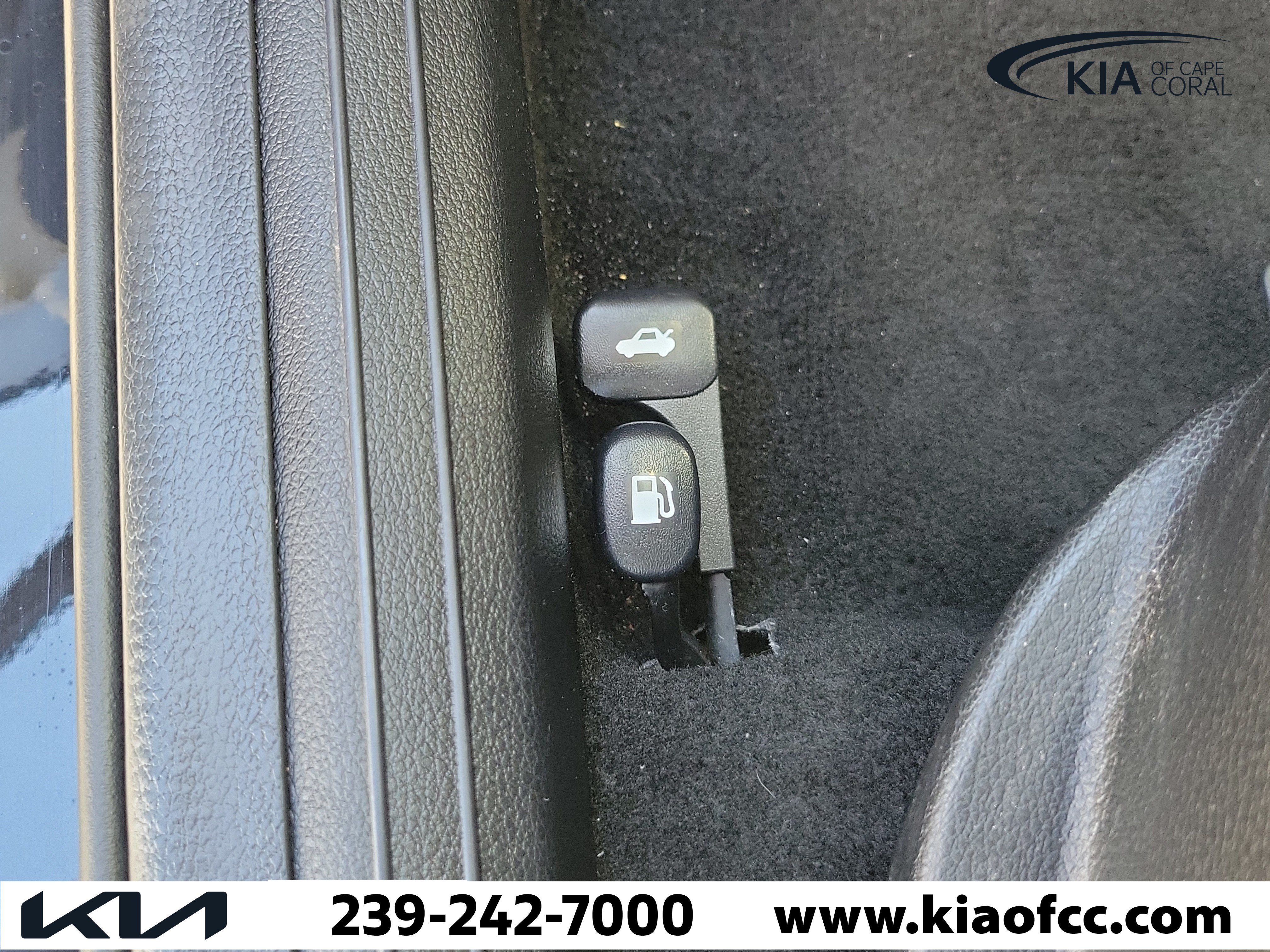 Certified 2023 Kia Forte LXS w/ LXS Technology Package FWD image 23