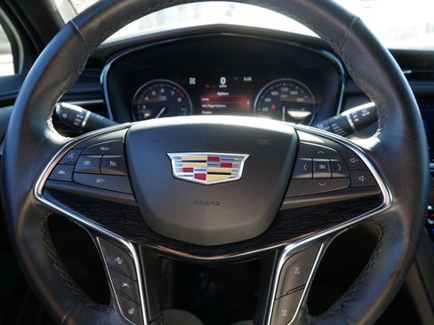 Used 2023 Cadillac XT5 Premium Luxury w/ Technology Package AWD/4WD image 25