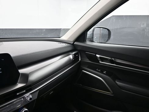Used 2025 Kia Telluride S image 30