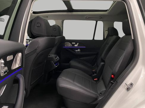 New 2026 Mercedes-Benz GLS 450 4MATIC image 32