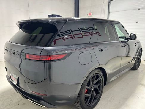 Used 2024 Land Rover Range Rover Sport Dynamic SE AWD/4WD image 7