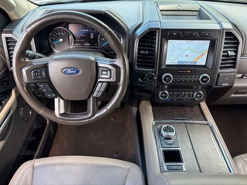 Used 2021 Ford Expedition Limited RWD image 20