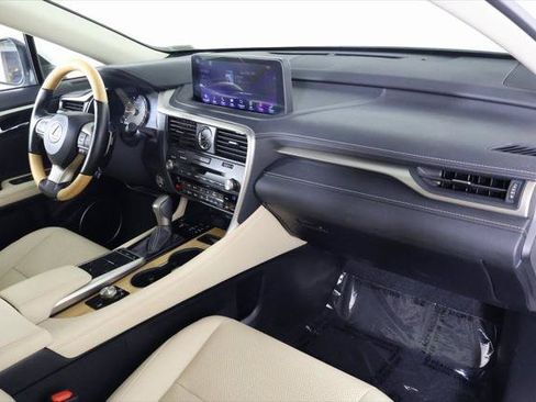 Certified 2022 Lexus RX 350L FWD w/ Premium Package image 9