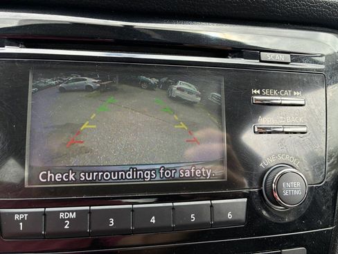 Used 2015 Nissan Rogue SV AWD/4WD image 11
