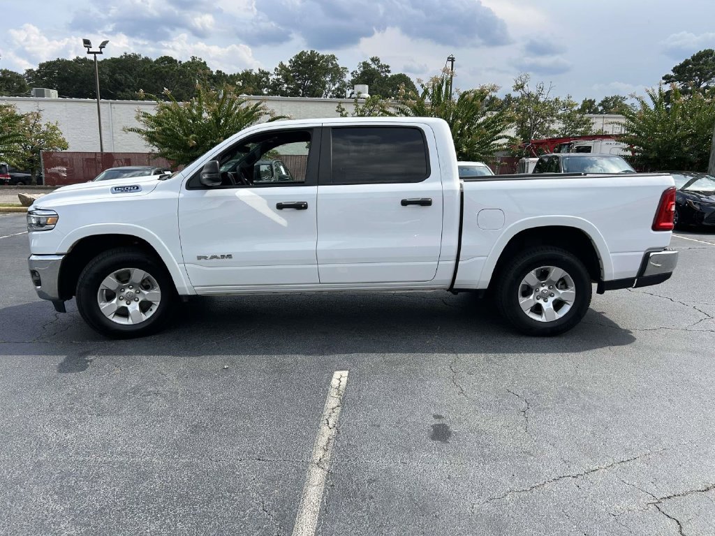 Used 2025 RAM 1500 Big Horn AWD/4WD image 6