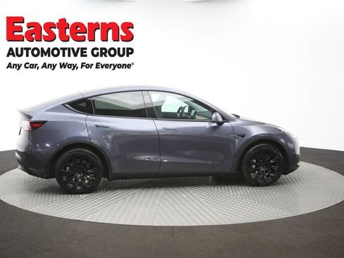 Used 2021 Tesla Model Y Long Range AWD/4WD image 39