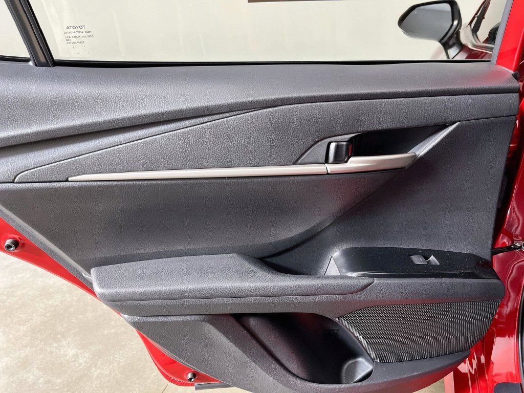 Used 2025 Toyota Camry LE FWD image 26