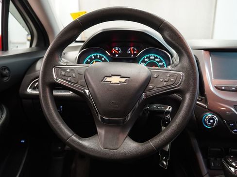 Used 2016 Chevrolet Cruze LT FWD image 17