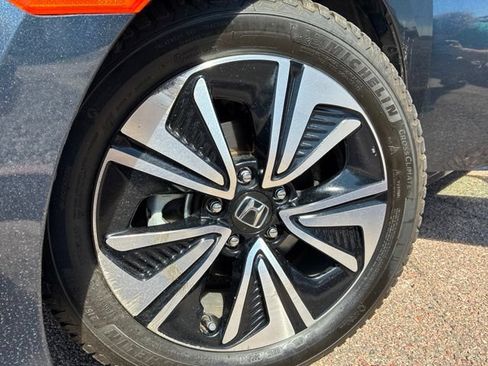 Certified 2017 Honda Civic EX-L image 9