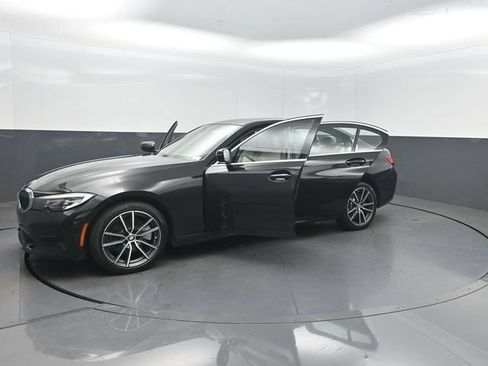 Used 2020 BMW 330i xDrive Sedan w/ Driving Assistance Package AWD/4WD image 32