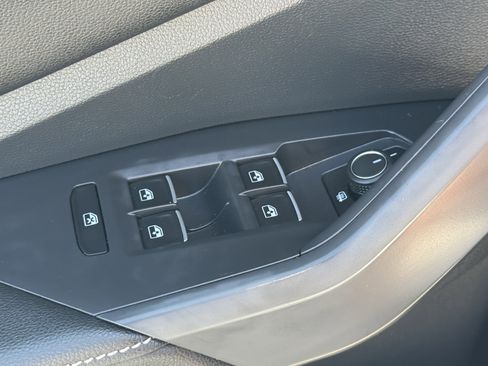 Used 2025 Volkswagen Jetta Sport FWD image 25