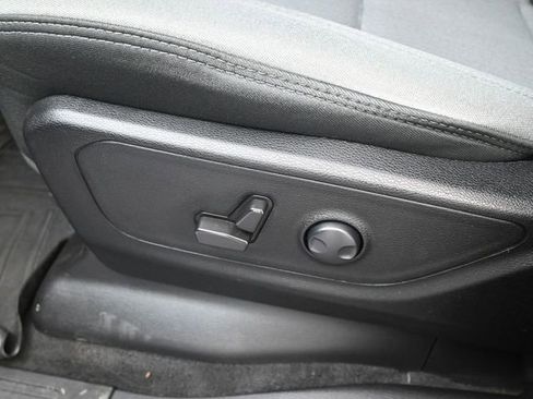 Used 2022 RAM 1500 Big Horn image 10