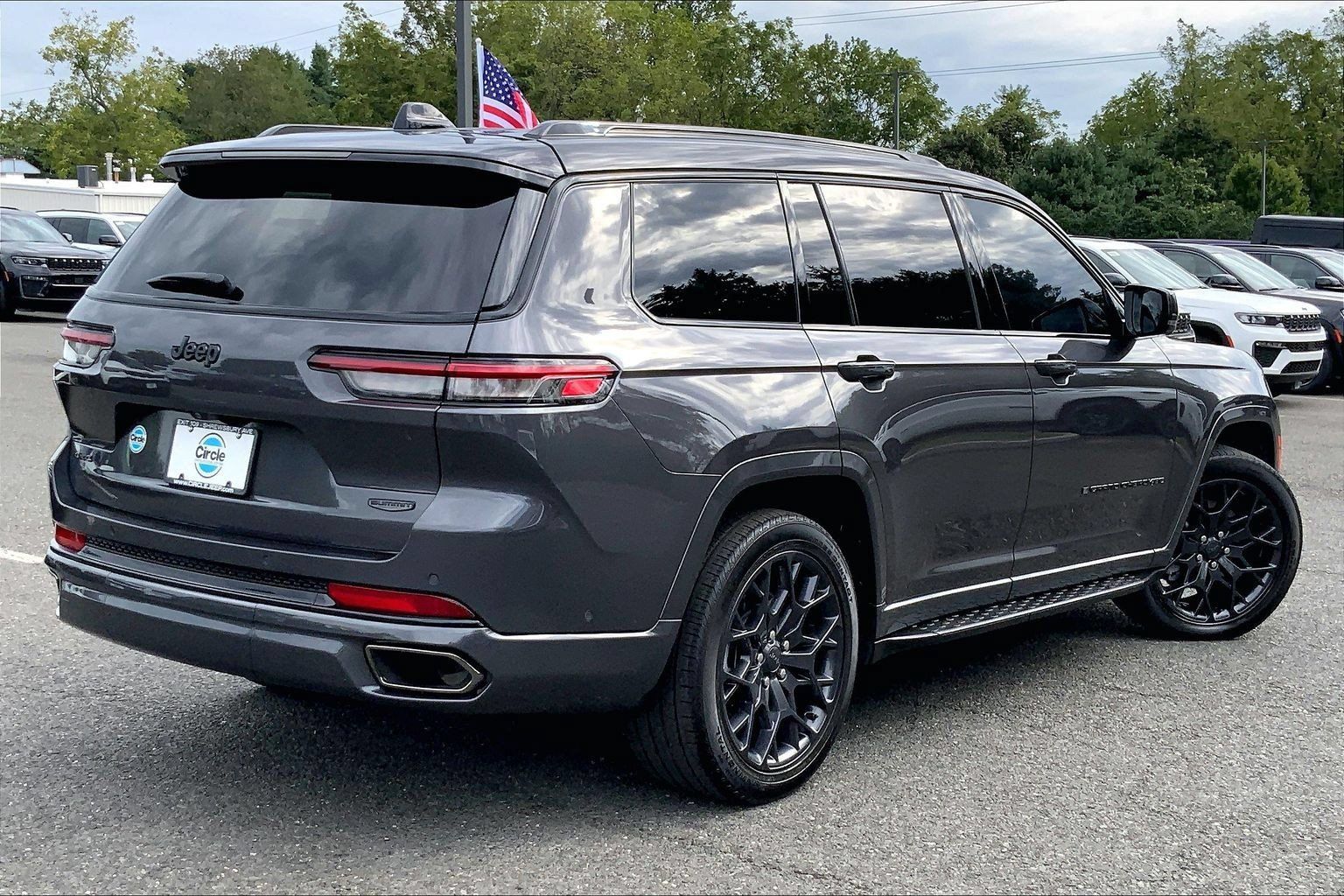 Certified 2025 Jeep Grand Cherokee L Summit AWD/4WD image 12