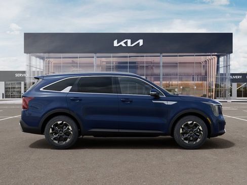 New 2026 Kia Sorento S FWD image 8