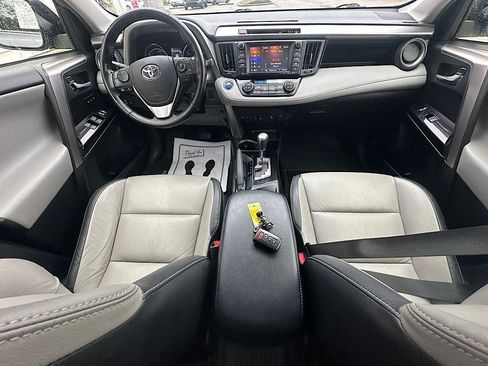 Used 2018 Toyota RAV4 Limited w/ Advanced Technology Package AWD/4WD image 16