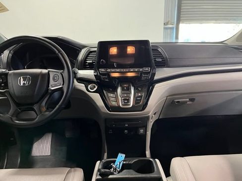 Used 2024 Honda Odyssey Touring image 18