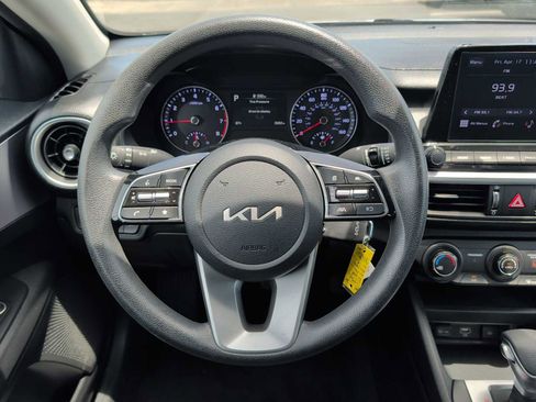 Used 2024 Kia Forte LXS FWD image 11
