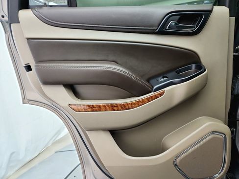 Used 2018 Chevrolet Tahoe Premier image 36