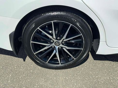 Used 2024 Toyota Camry SE w/ Cold Weather Package image 10