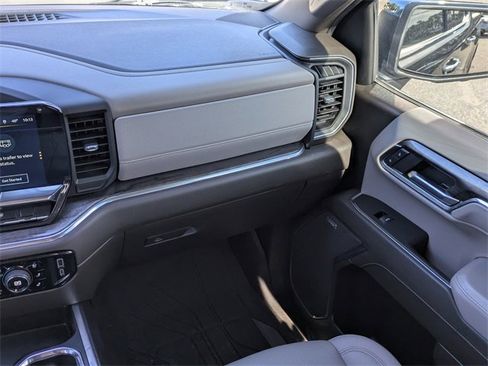 Used 2024 Chevrolet Silverado 1500 LTZ image 17