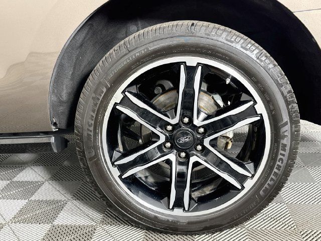 Used 2019 Ford Expedition Limited w/ Equipment Group 303A RWD image 32
