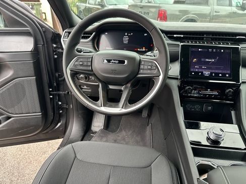 New 2026 Jeep Grand Cherokee Laredo RWD image 30