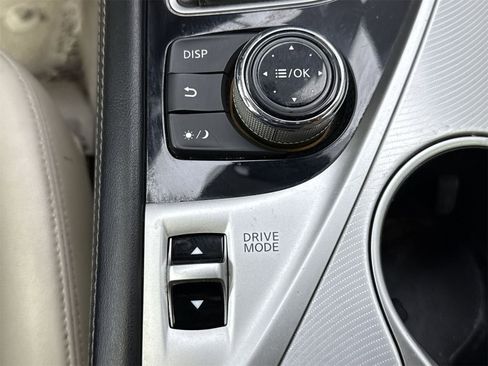 Used 2020 INFINITI Q50 Luxe image 30