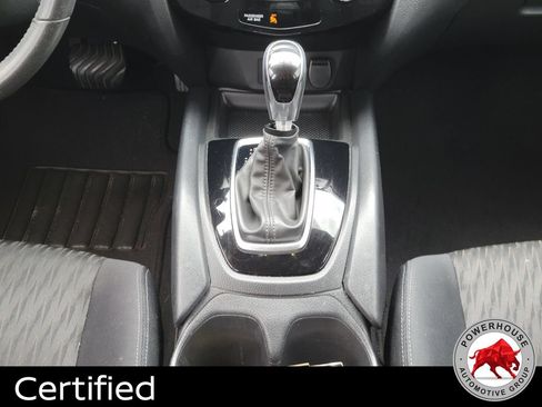 Used 2018 Nissan Rogue SV AWD/4WD image 22