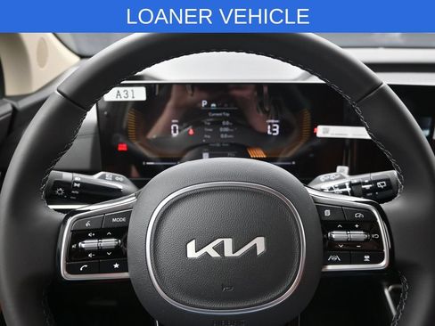 Used 2026 Kia Carnival EX FWD image 14