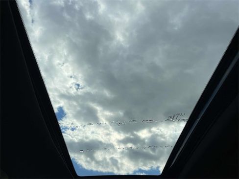 Used 2023 Honda Passport EX-L image 11