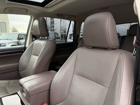 Used 2016 Lexus GX 460 Luxury w/ Preferred Accessory Package image 41
