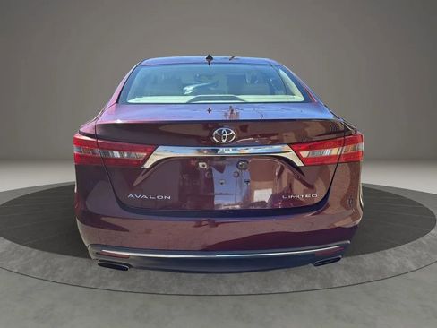 Used 2018 Toyota Avalon Limited image 6