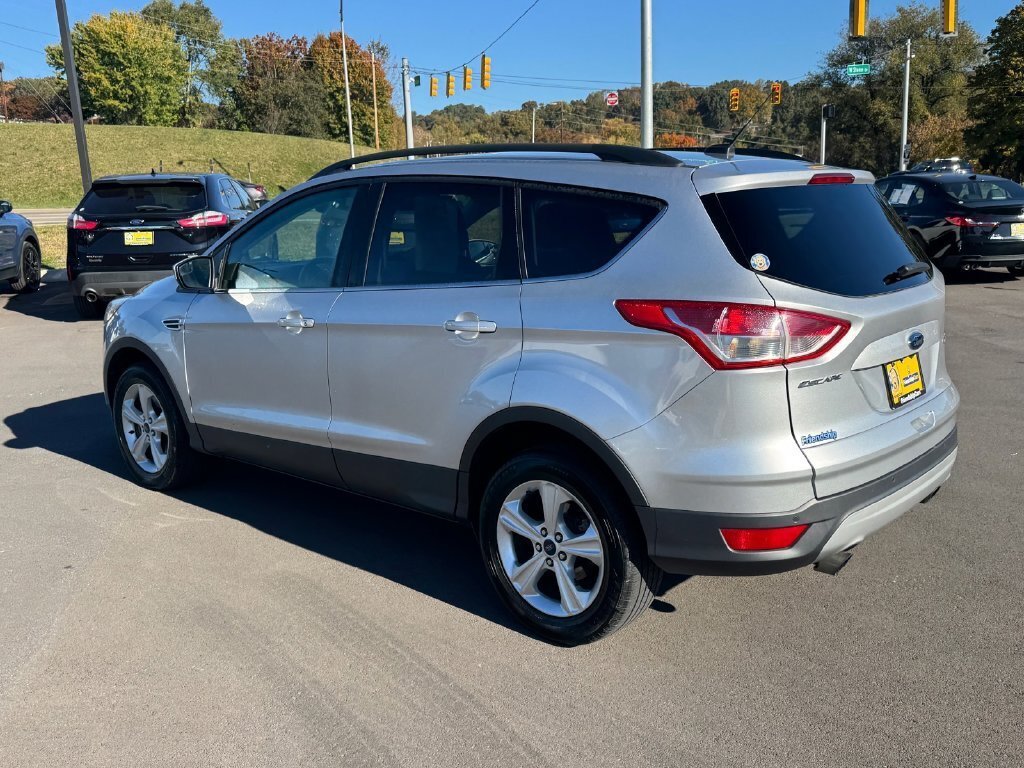 Used 2015 Ford Escape SE w/ Equipment Group 201A AWD/4WD image 4
