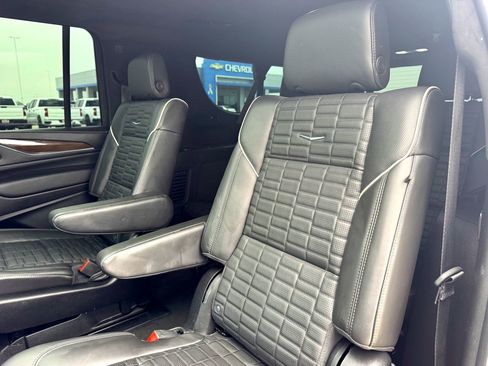 Used 2024 Cadillac Escalade ESV Sport Platinum w/ LPO, ONYX Package image 22