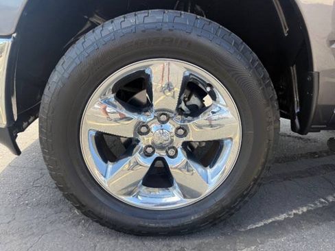 Used 2015 RAM 1500 Big Horn RWD image 9