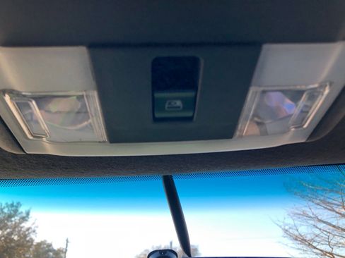 Used 2014 Ford F350 Lariat w/ Lariat Interior Package image 28